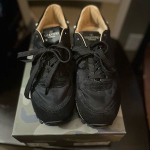 Black Rockstud sneakers